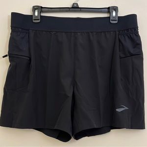 Brooks 2-n-1 Sherpa running shorts. Size large